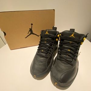 Men’s size 7 Air Jordon 12 Taxi ⚫️🟡